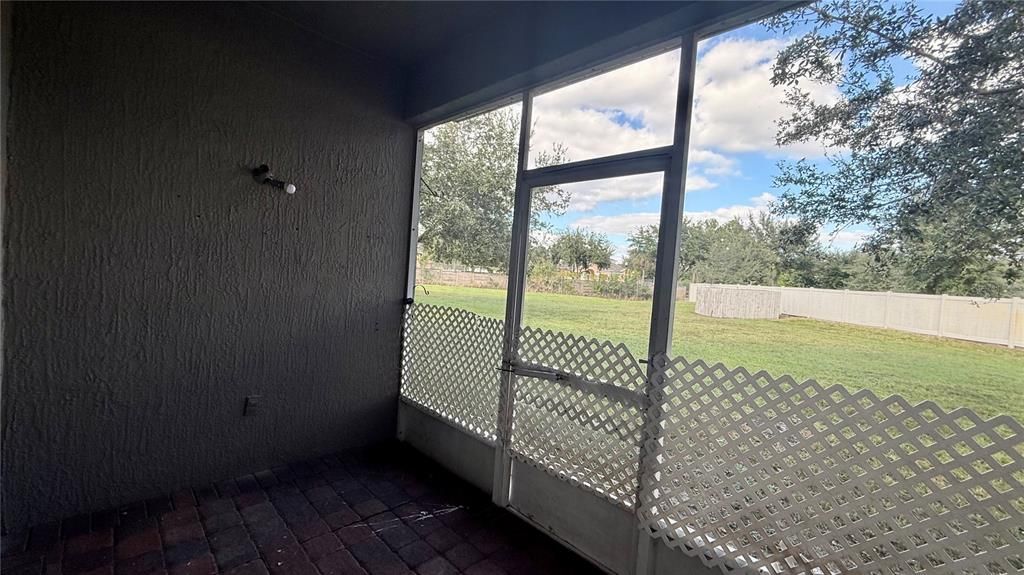 For Rent: $1,850 (3 beds, 2 baths, 1543 Square Feet)