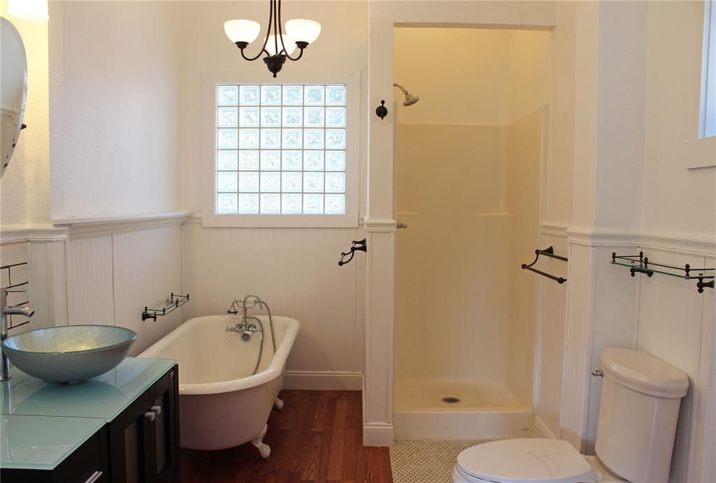 В аренду: $1,950 (3 спален, 2 ванн, 1798 Квадратных фут)