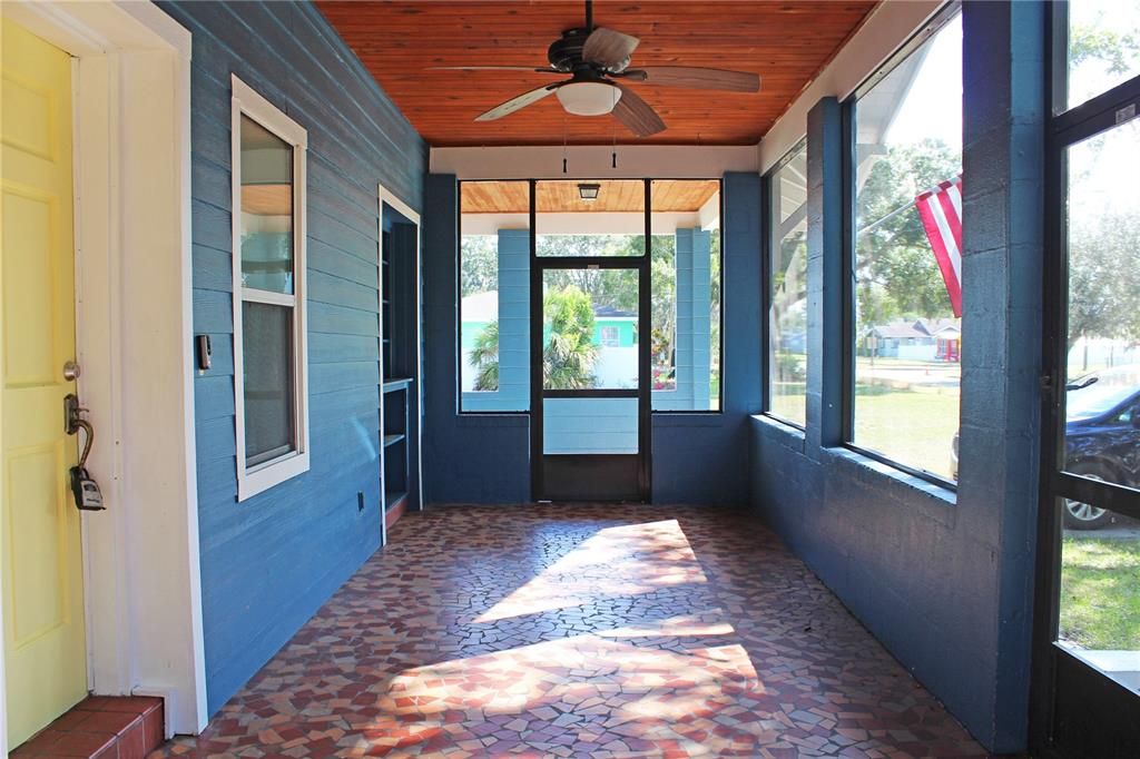 В аренду: $1,950 (3 спален, 2 ванн, 1798 Квадратных фут)