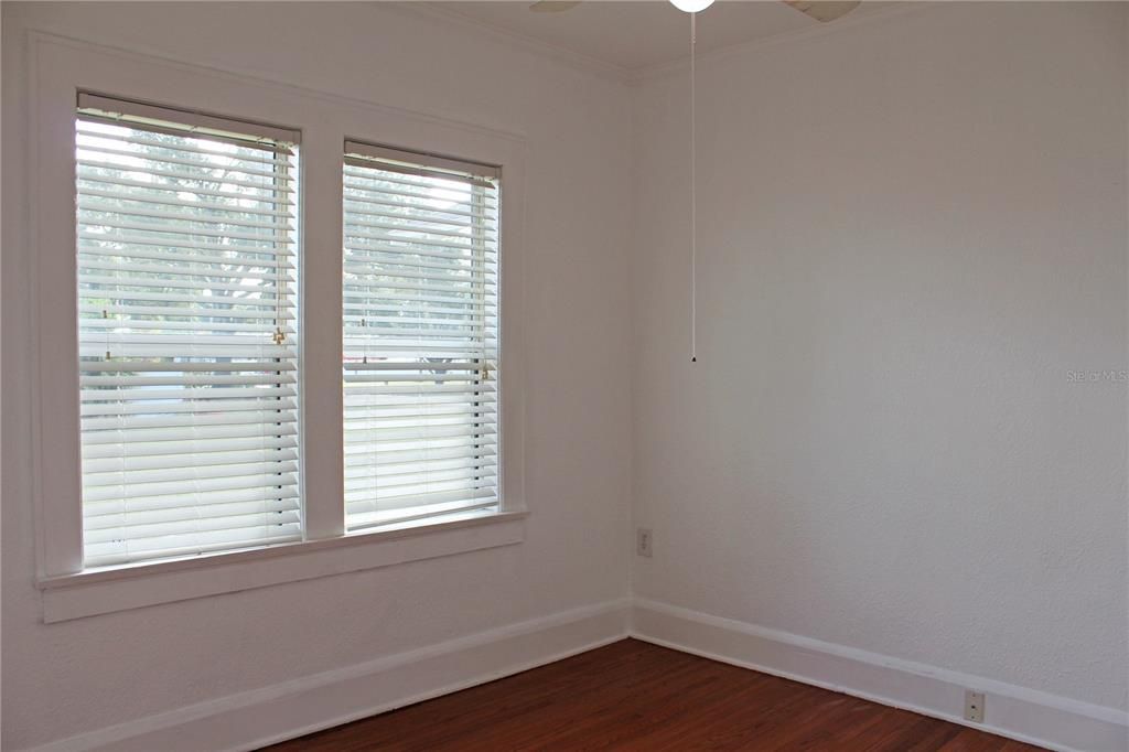 В аренду: $1,950 (3 спален, 2 ванн, 1798 Квадратных фут)