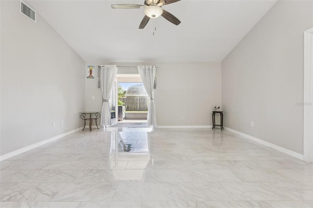 待售: $289,900 (3 贝兹, 2 浴室, 1224 平方英尺)