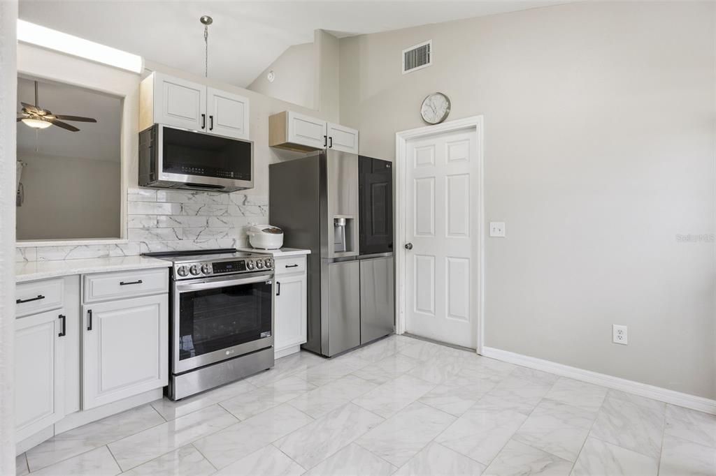 待售: $289,900 (3 贝兹, 2 浴室, 1224 平方英尺)