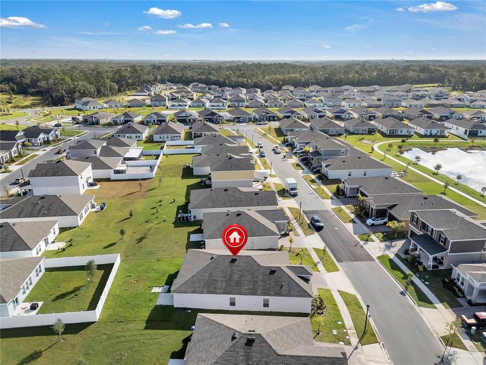 For Sale: $396,999 (4 beds, 2 baths, 1936 Square Feet)