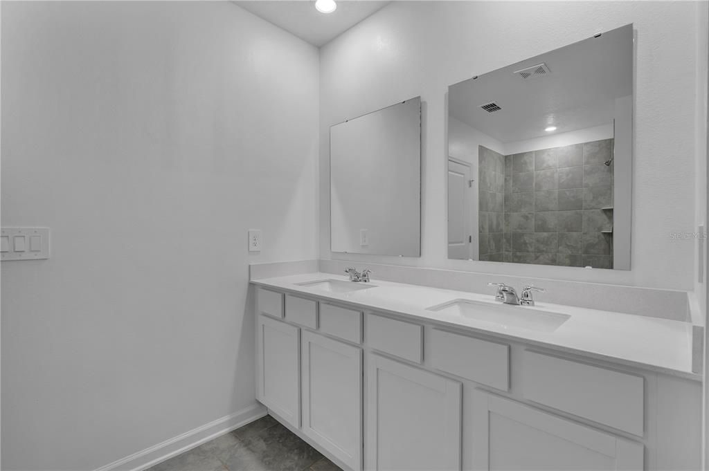 For Sale: $396,999 (4 beds, 2 baths, 1936 Square Feet)