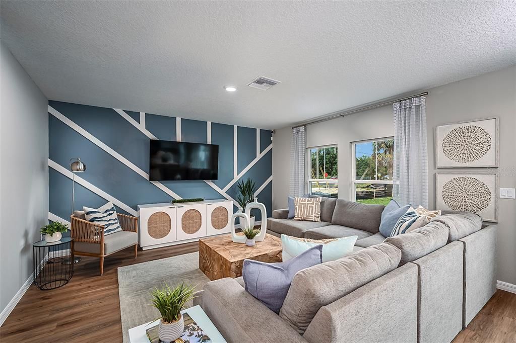 For Sale: $374,999 (5 beds, 3 baths, 2421 Square Feet)