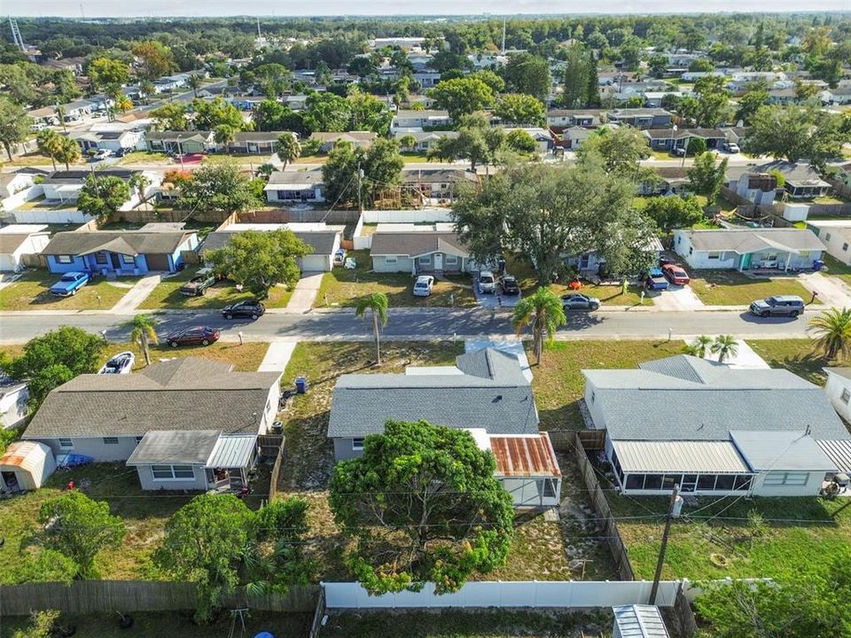 For Sale: $214,900 (2 beds, 1 baths, 972 Square Feet)