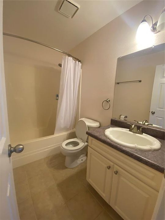 For Rent: $1,225 (2 beds, 2 baths, 1046 Square Feet)