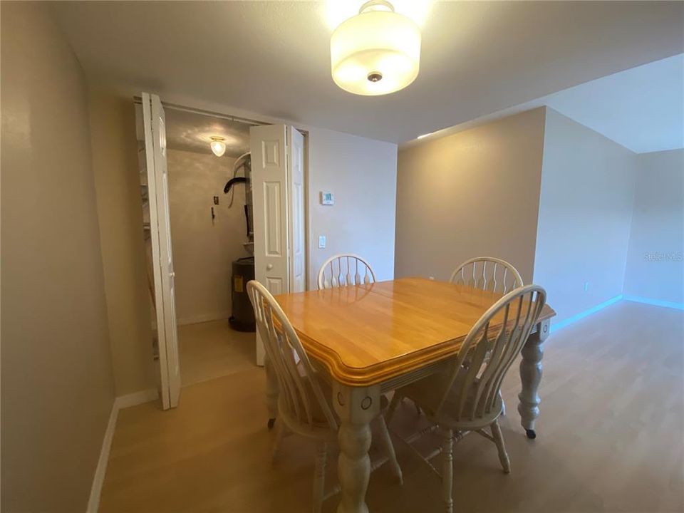 For Rent: $1,225 (2 beds, 2 baths, 1046 Square Feet)