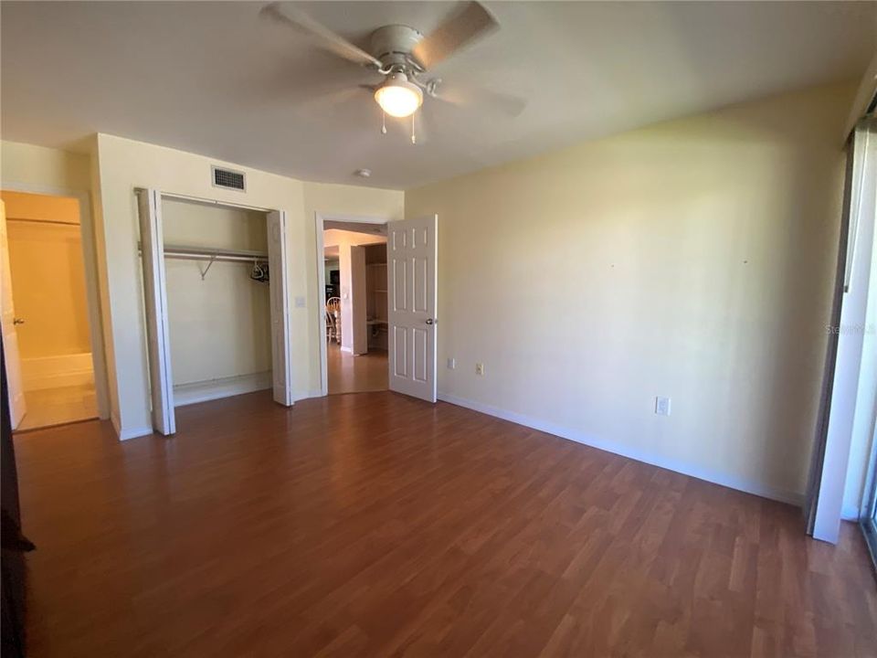 For Rent: $1,225 (2 beds, 2 baths, 1046 Square Feet)