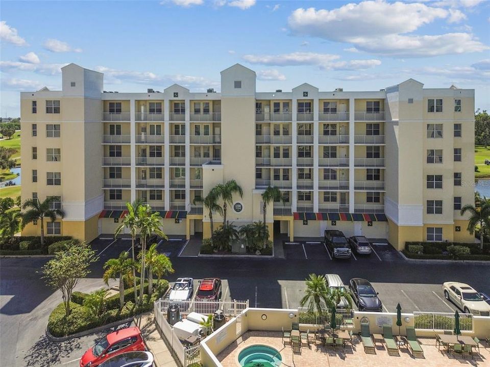 For Sale: $320,000 (2 beds, 2 baths, 1320 Square Feet)