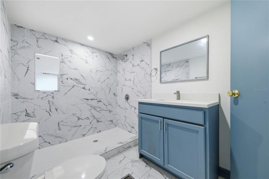 На продажу: $249,000 (4 спален, 2 ванн, 1512 Квадратных фут)