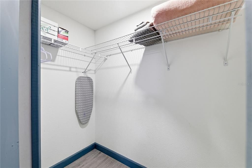 На продажу: $249,000 (4 спален, 2 ванн, 1512 Квадратных фут)