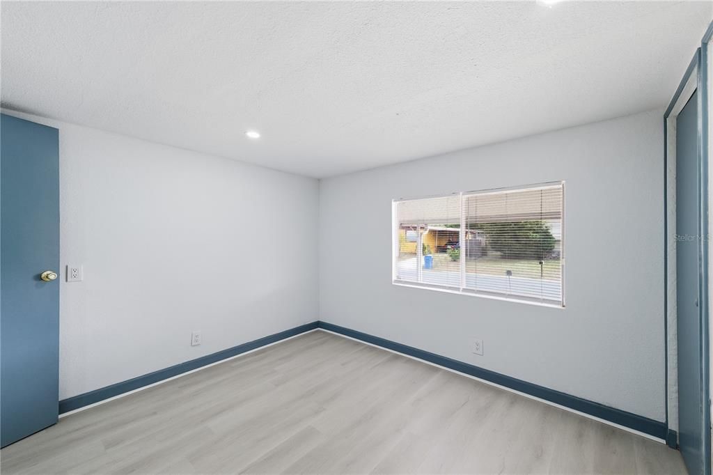 На продажу: $249,000 (4 спален, 2 ванн, 1512 Квадратных фут)