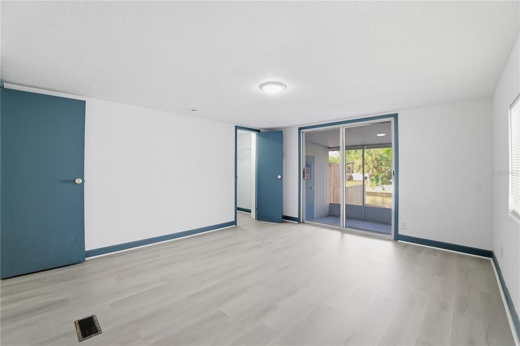 На продажу: $249,000 (4 спален, 2 ванн, 1512 Квадратных фут)