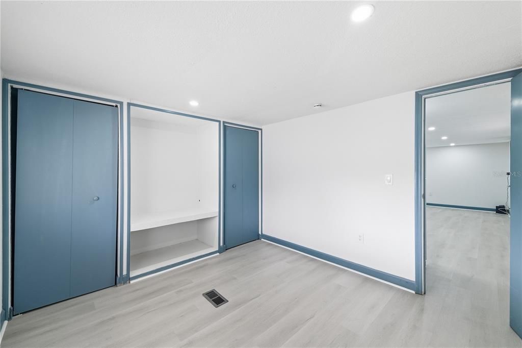 На продажу: $249,000 (4 спален, 2 ванн, 1512 Квадратных фут)