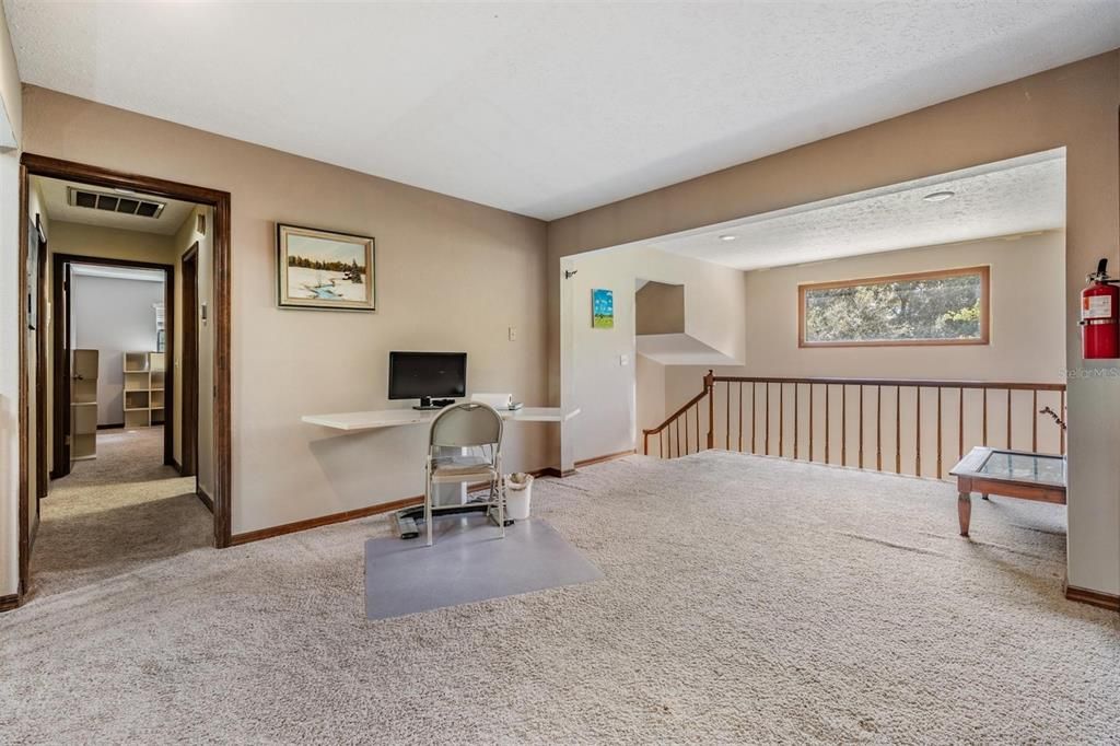 For Sale: $740,000 (5 beds, 5 baths, 4204 Square Feet)