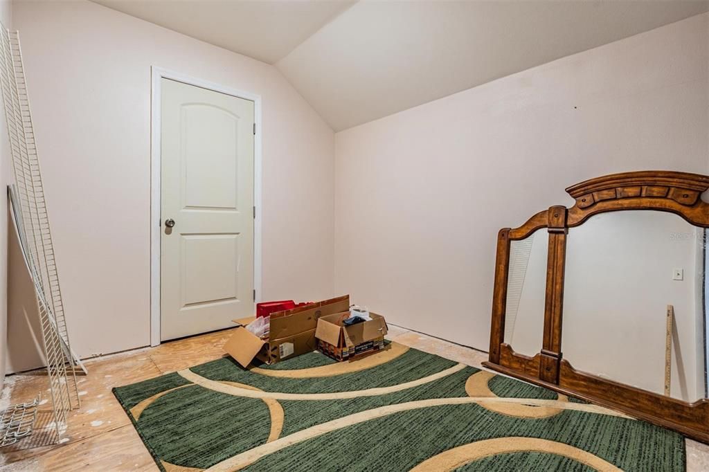 For Sale: $740,000 (5 beds, 5 baths, 4204 Square Feet)