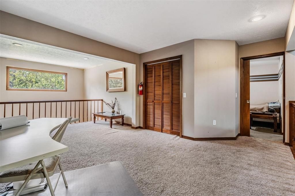 For Sale: $740,000 (5 beds, 5 baths, 4204 Square Feet)