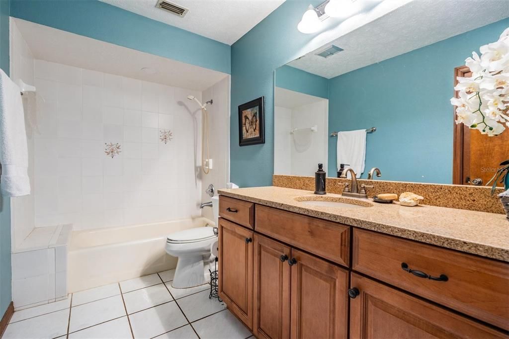 For Sale: $740,000 (5 beds, 5 baths, 4204 Square Feet)