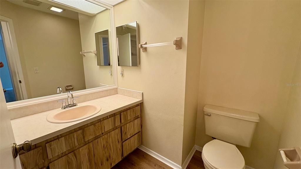 Active With Contract: $149,000 (2 beds, 2 baths, 1211 Square Feet)