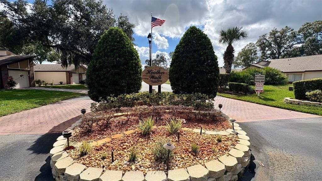 Active With Contract: $149,000 (2 beds, 2 baths, 1211 Square Feet)