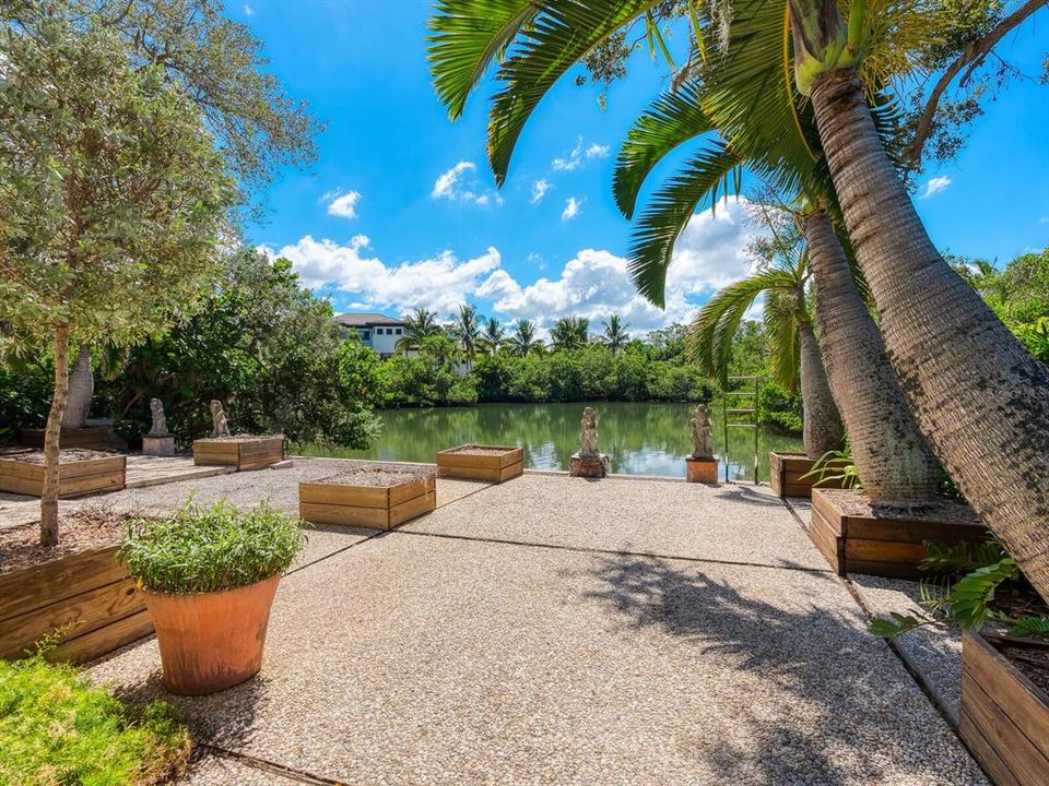 En Venta: $1,395,000 (0.26 acres)