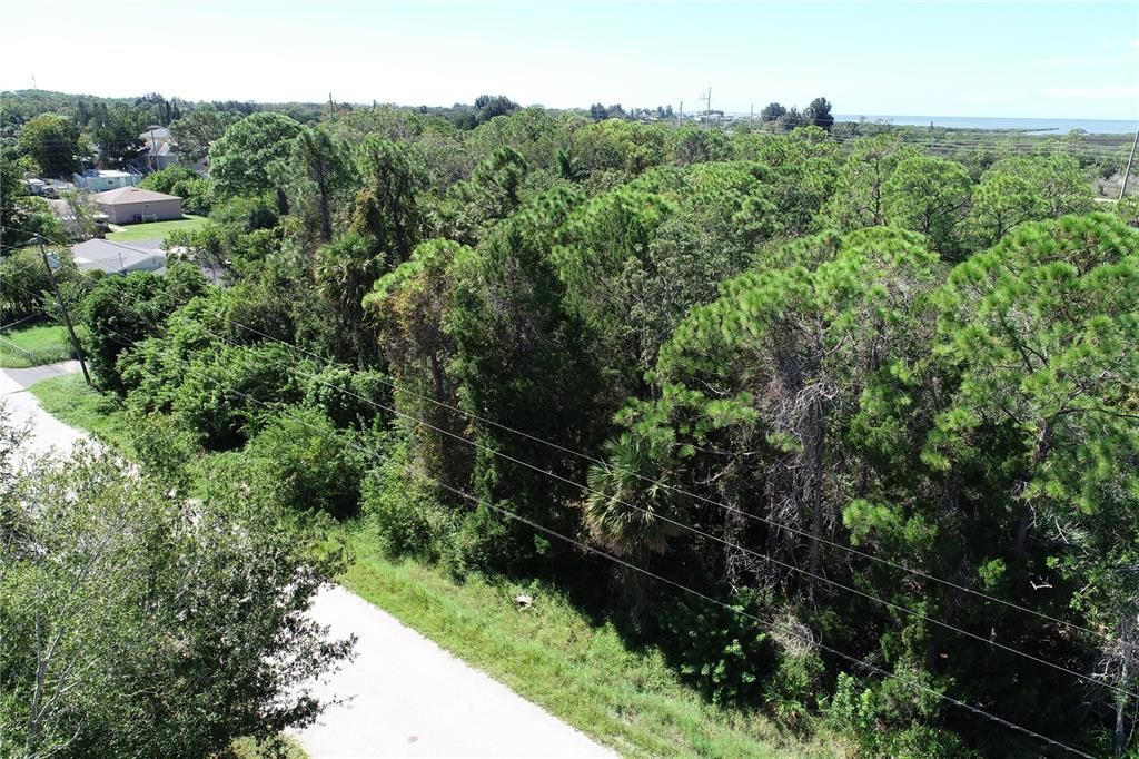 待售: $73,700 (2.10 acres)