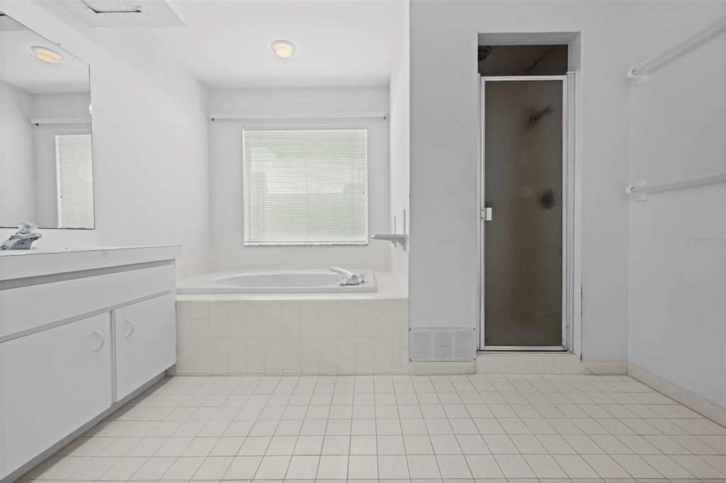 Active With Contract: $399,900 (3 beds, 2 baths, 2753 Square Feet)