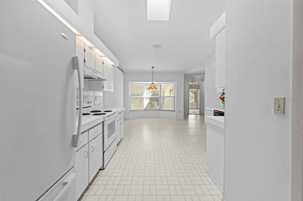 Active With Contract: $399,900 (3 beds, 2 baths, 2753 Square Feet)