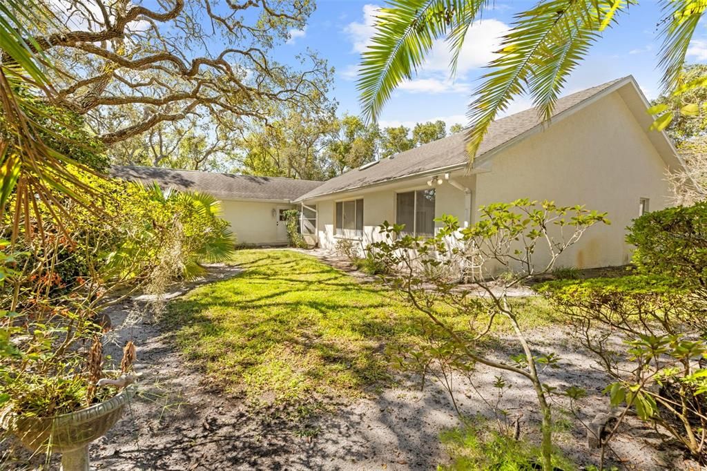 Active With Contract: $399,900 (3 beds, 2 baths, 2753 Square Feet)