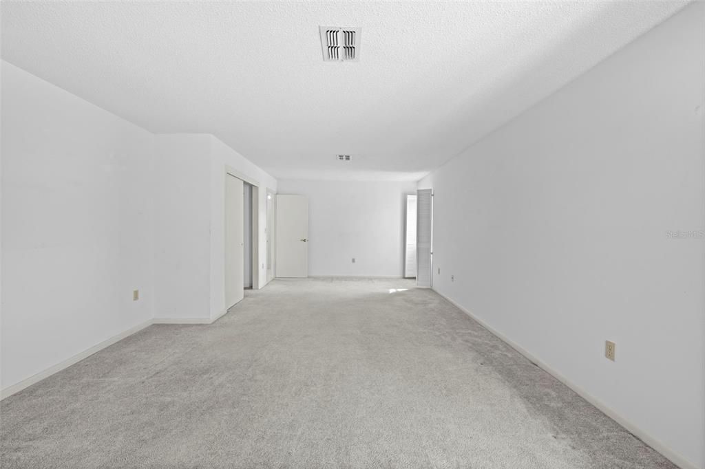 Active With Contract: $399,900 (3 beds, 2 baths, 2753 Square Feet)