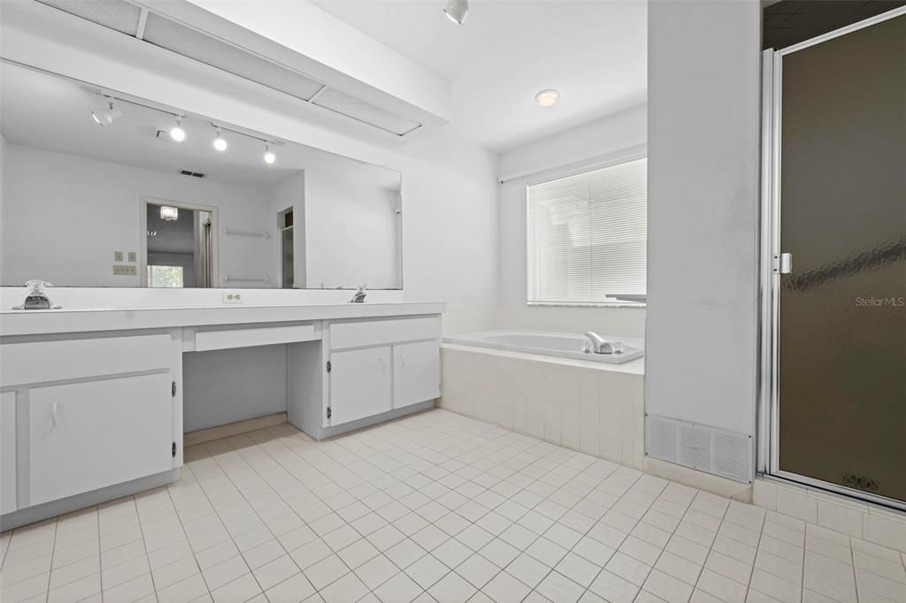 Active With Contract: $399,900 (3 beds, 2 baths, 2753 Square Feet)