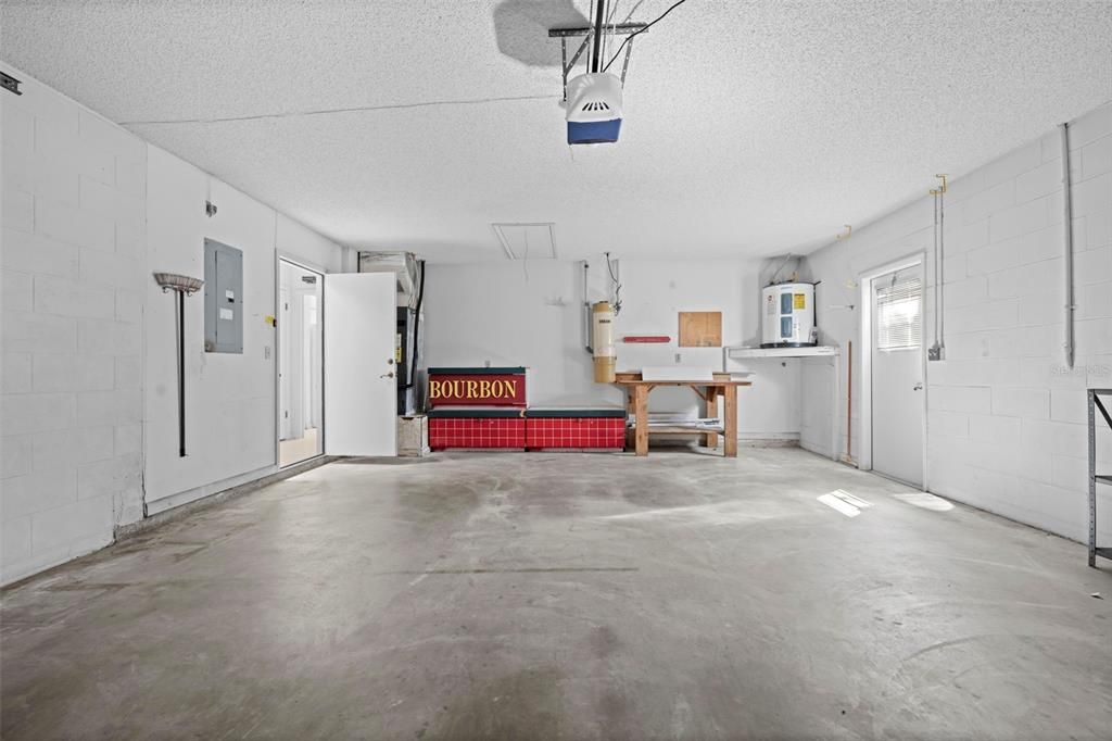 Active With Contract: $399,900 (3 beds, 2 baths, 2753 Square Feet)