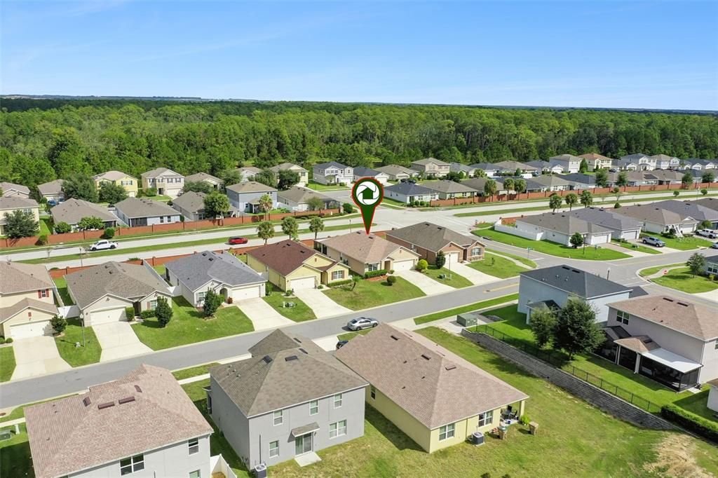 Под контрактом: $374,500 (3 спален, 2 ванн, 1695 Квадратных фут)