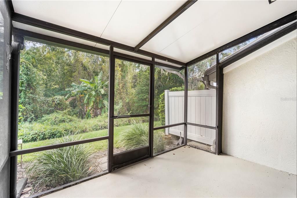 For Rent: $1,745 (2 beds, 1 baths, 1121 Square Feet)