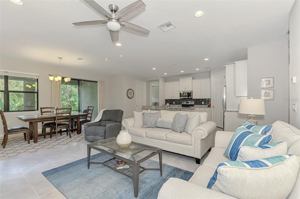 Active With Contract: $389,000 (2 beds, 2 baths, 1824 Square Feet)