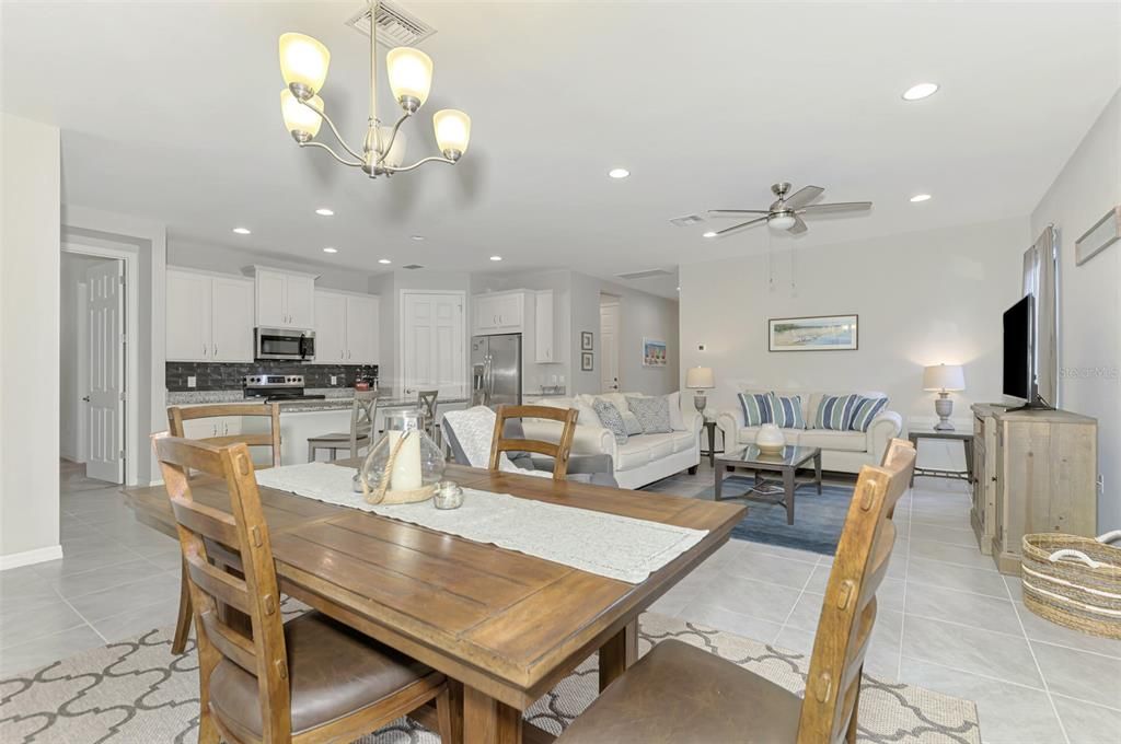 Active With Contract: $389,000 (2 beds, 2 baths, 1824 Square Feet)