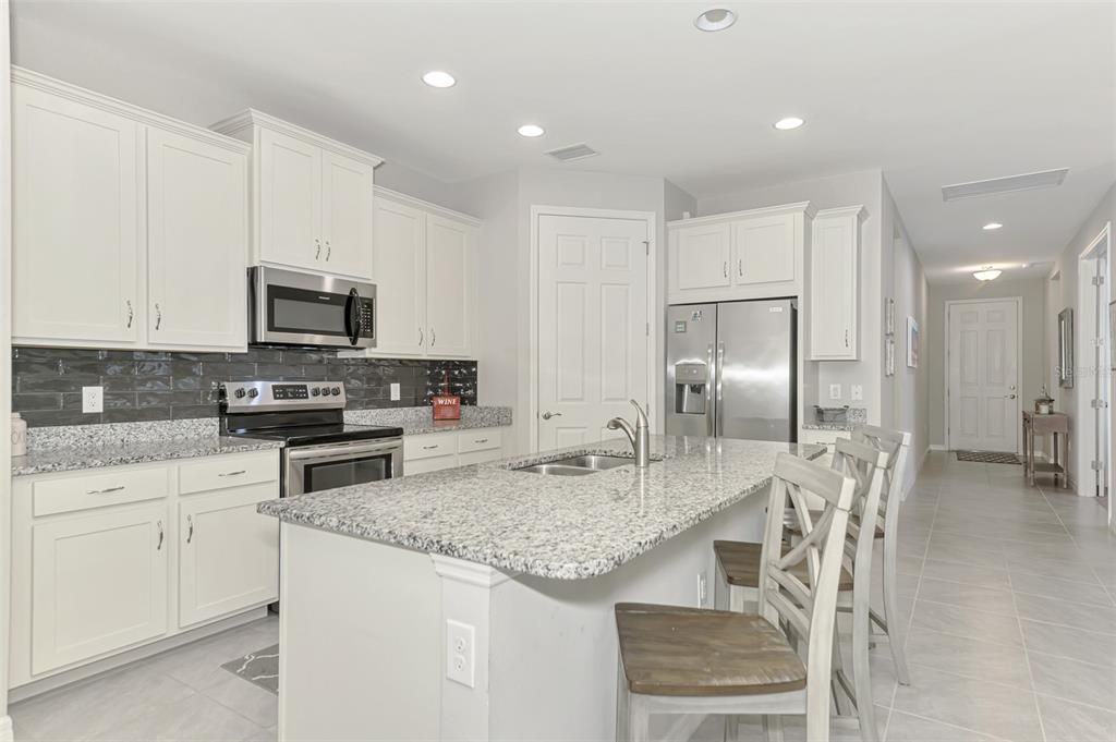 Active With Contract: $389,000 (2 beds, 2 baths, 1824 Square Feet)