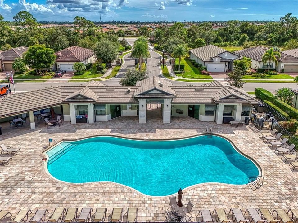 Active With Contract: $389,000 (2 beds, 2 baths, 1824 Square Feet)