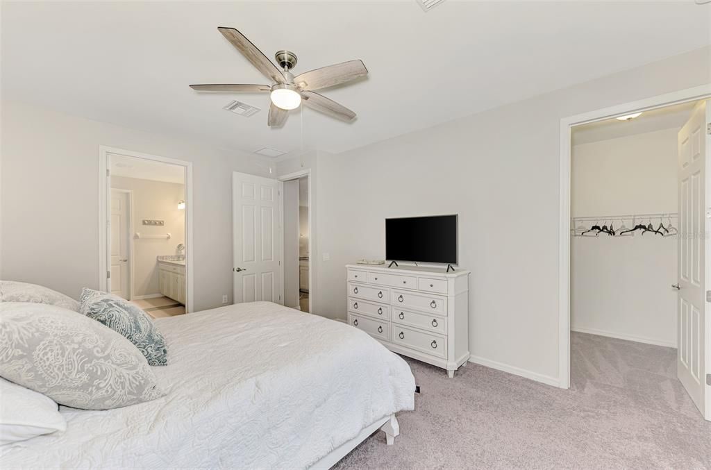 Active With Contract: $389,000 (2 beds, 2 baths, 1824 Square Feet)