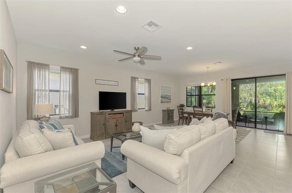 Active With Contract: $389,000 (2 beds, 2 baths, 1824 Square Feet)