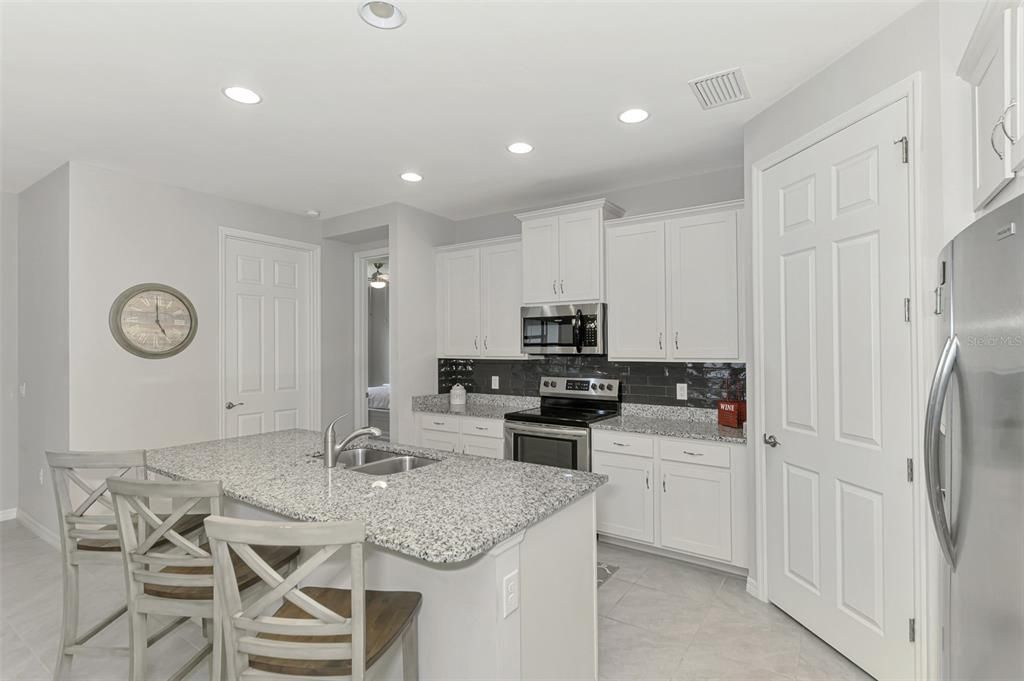 Active With Contract: $389,000 (2 beds, 2 baths, 1824 Square Feet)