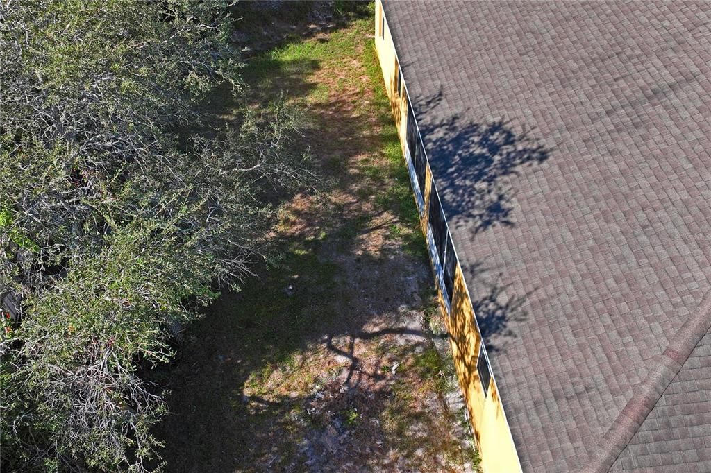 合同活跃: $310,000 (4 贝兹, 3 浴室, 2428 平方英尺)