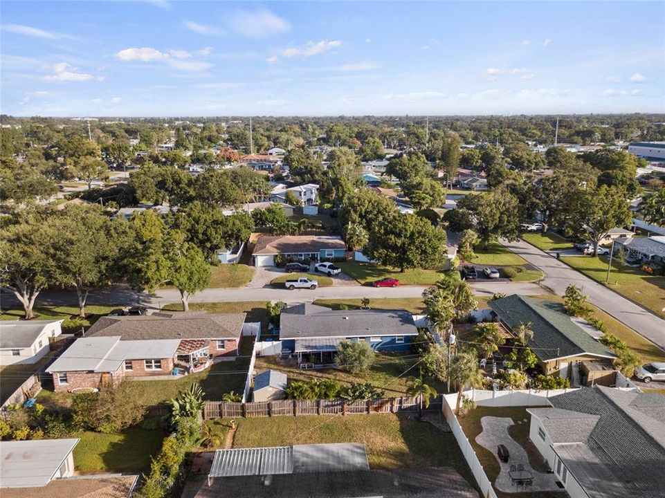 Active With Contract: $299,999 (2 beds, 1 baths, 1008 Square Feet)