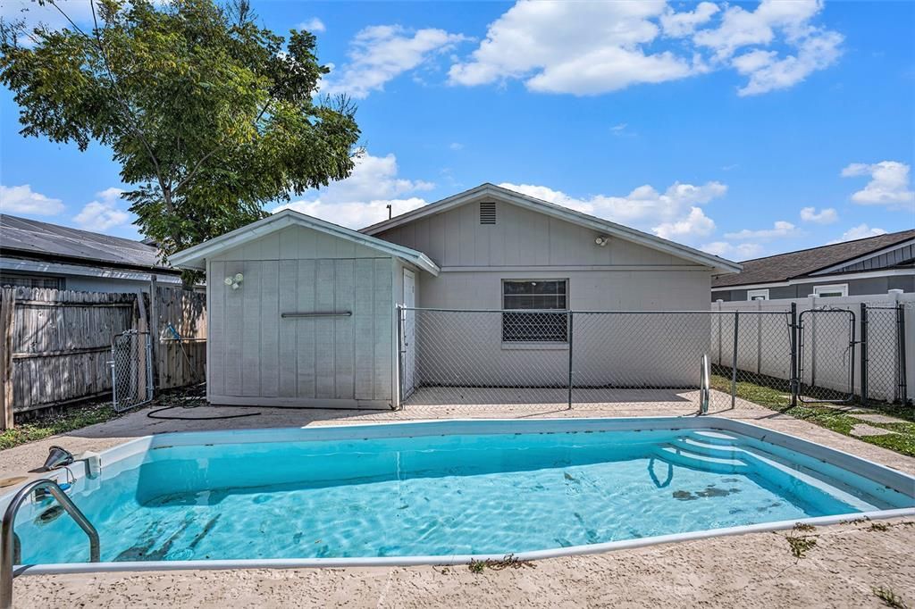 For Rent: $2,495 (3 beds, 2 baths, 1158 Square Feet)