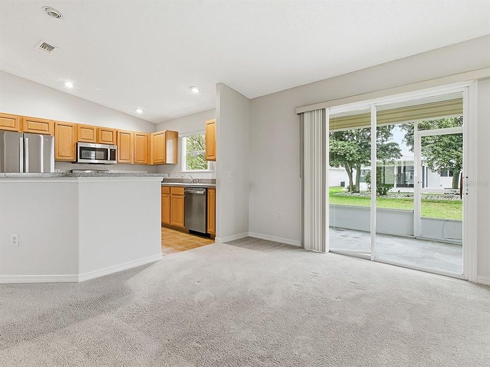 Active With Contract: $209,247 (2 beds, 2 baths, 1423 Square Feet)