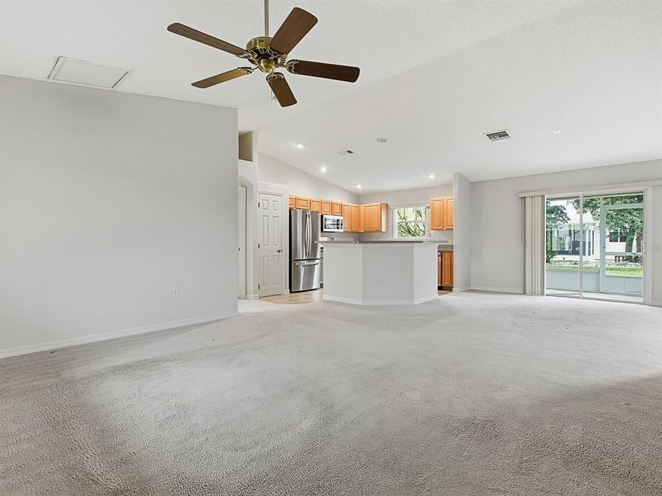 Active With Contract: $209,247 (2 beds, 2 baths, 1423 Square Feet)