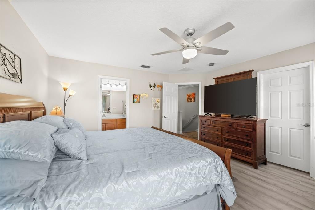 En Venta: $310,000 (3 camas, 2 baños, 1553 Pies cuadrados)