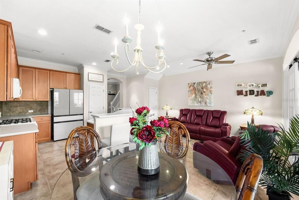 En Venta: $310,000 (3 camas, 2 baños, 1553 Pies cuadrados)