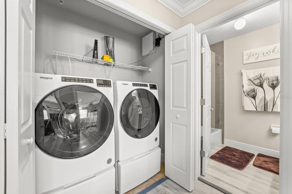 En Venta: $310,000 (3 camas, 2 baños, 1553 Pies cuadrados)